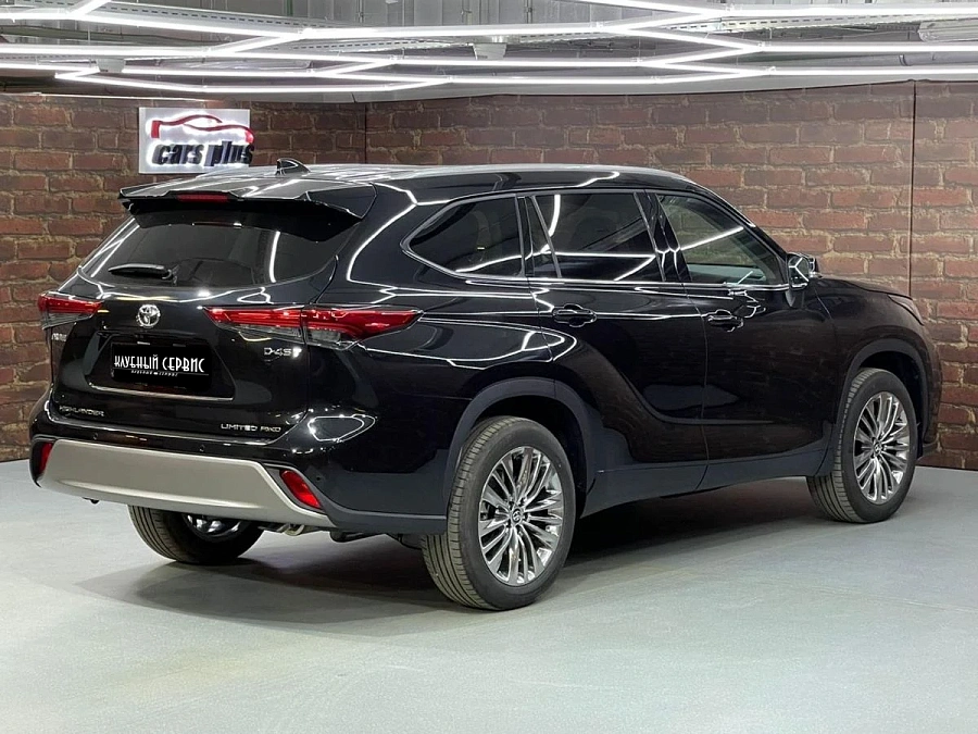 Toyota Highlander, 2025г., полный привод, автомат