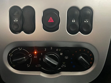 Renault , 2013г., передний привод, автомат