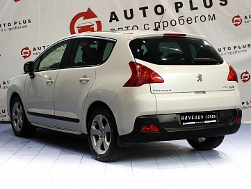 Peugeot 3008, 2010г, передний привод, автомат