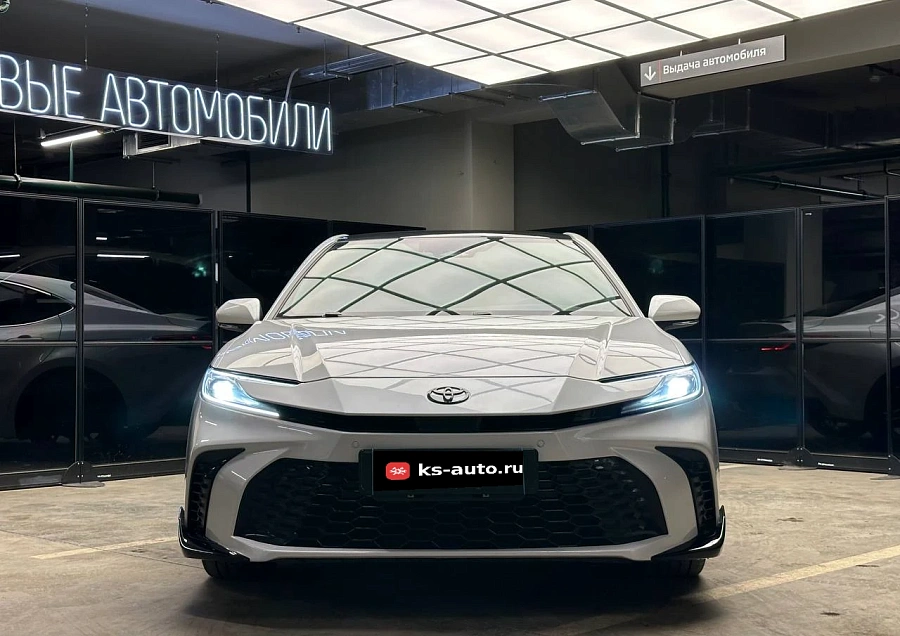 Toyota Camry, 2024г., передний привод, вариатор