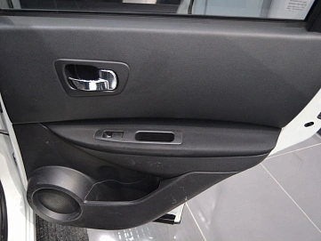 Nissan Qashqai, 2011г, передний привод, механика