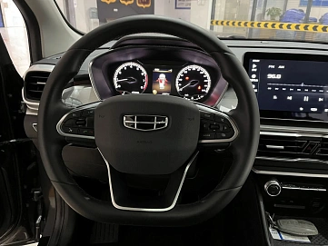 Geely Binyue, 2021г, передний привод, робот