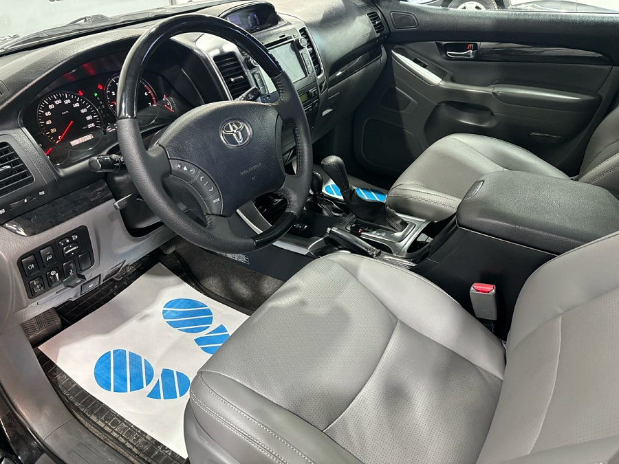 Toyota , 2008г., передний привод, автомат