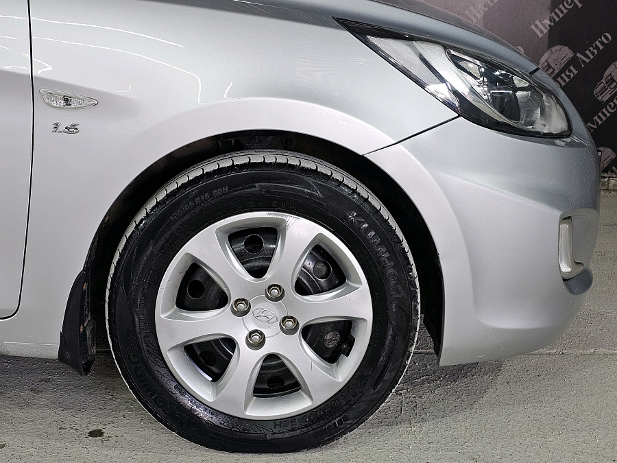 Hyundai Solaris, 2011г., передний привод, механика