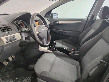 Opel Astra, 2007г, передний привод, механика
