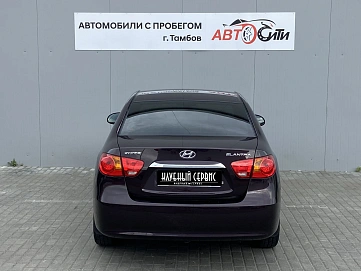Hyundai Elantra, 2010г, передний привод, механика