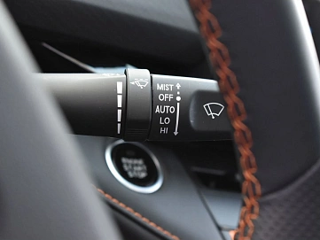 Changan UNI-V, 2024г., передний привод, робот