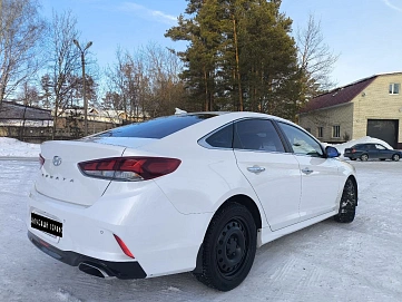 Hyundai Sonata, 2017г, передний привод, автомат
