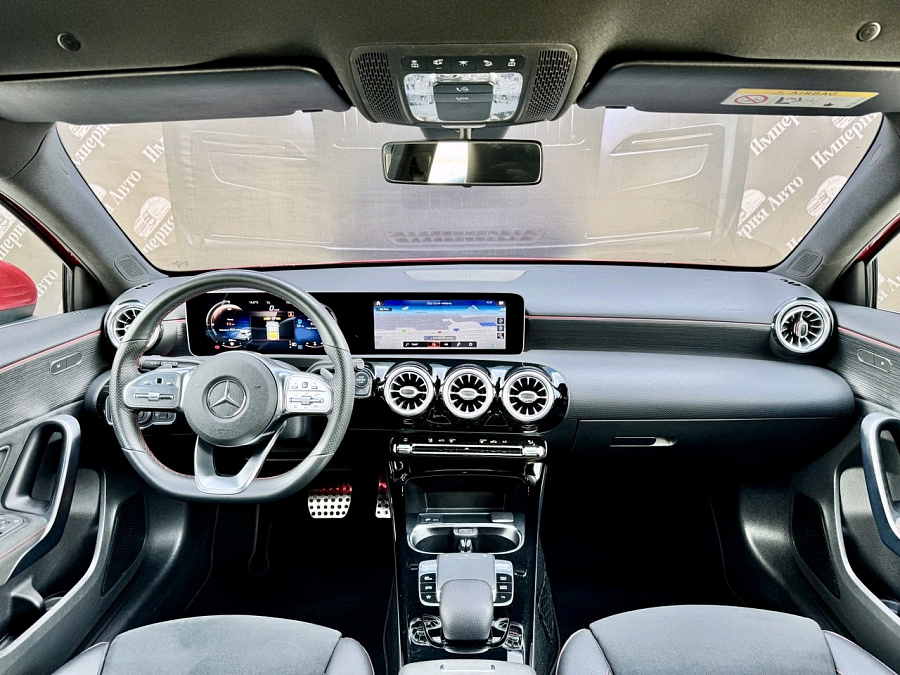 Mercedes-Benz , 2019г., передний привод, робот