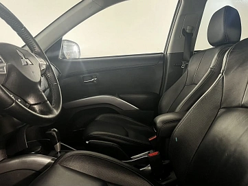 Mitsubishi Outlander, 2010г, полный привод, вариатор