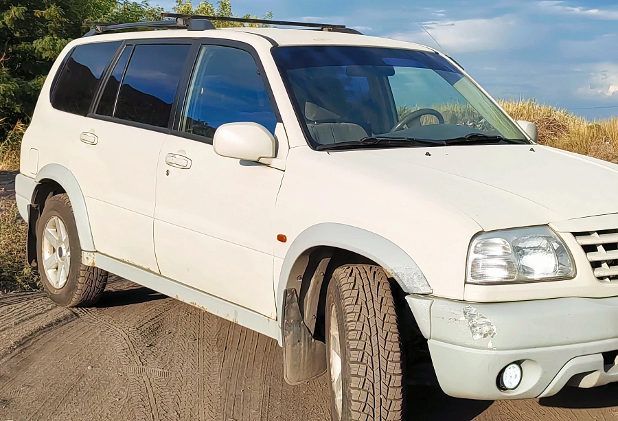 Suzuki Grand Vitara, 2002г., полный привод, автомат