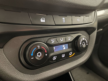 Lada (ВАЗ) Vesta, 2018г, передний привод, механика