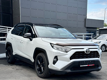 Toyota RAV4, 2020г, полный привод, автомат