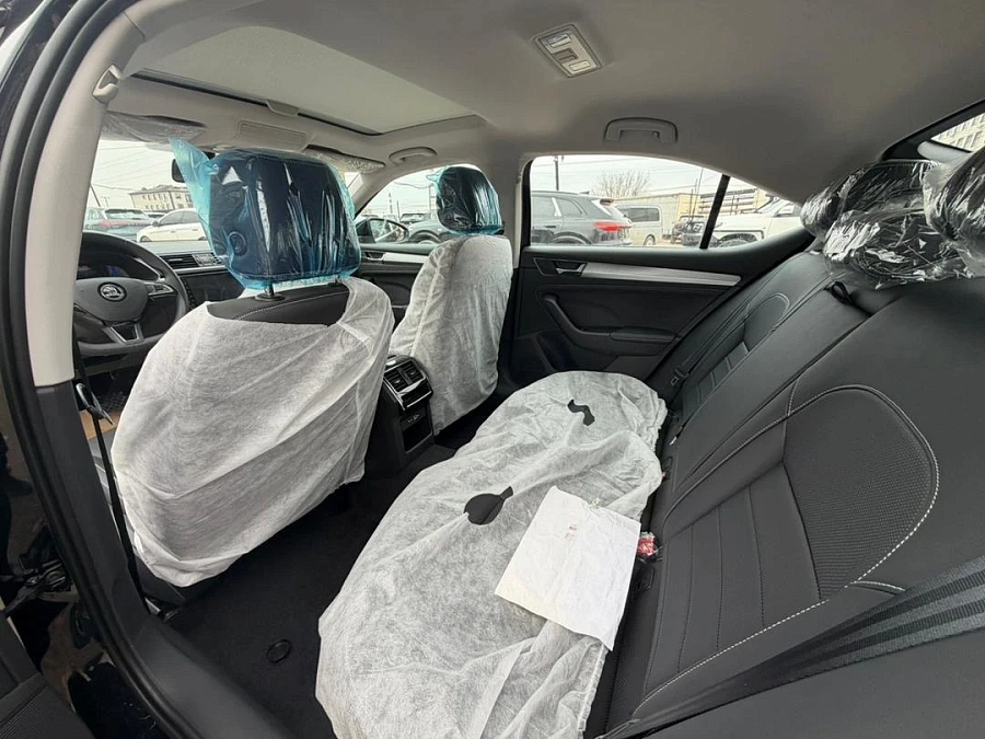 Skoda Superb, 2025г., передний привод, робот