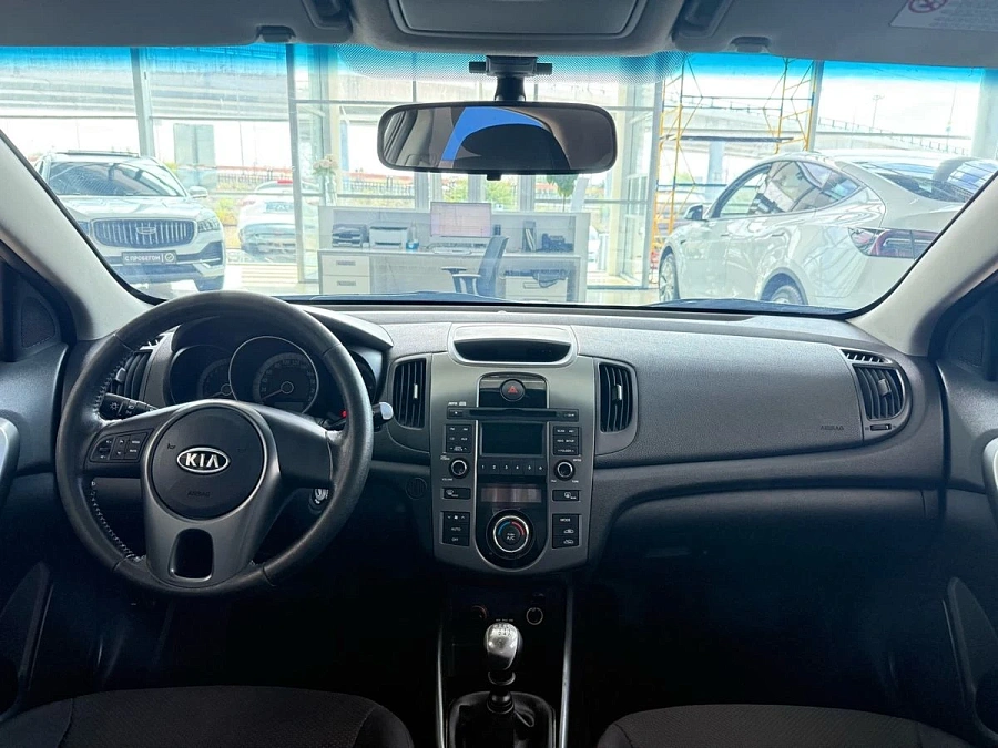 Kia Cerato, 2012г., передний привод, механика