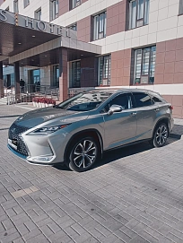 Lexus RX, 2021г, полный привод, автомат