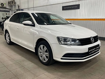 Volkswagen Jetta, 2015г, передний привод, автомат
