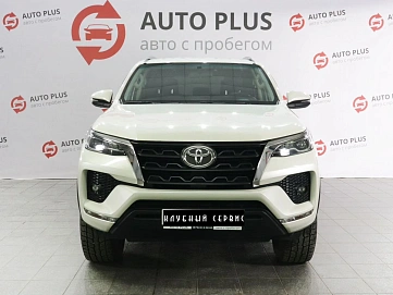 Toyota Fortuner, 2021г, полный привод, автомат
