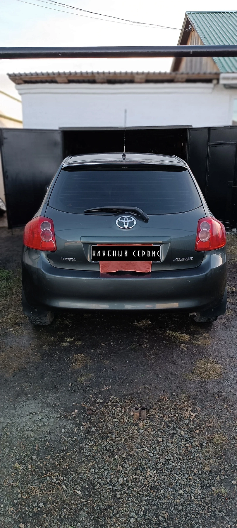 Toyota Auris, 2008г., передний привод, механика