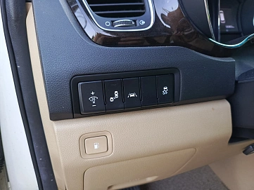 Kia Carnival, 2018г, передний привод, автомат