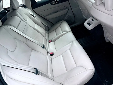 Volvo XC60, 2018г, полный привод, автомат