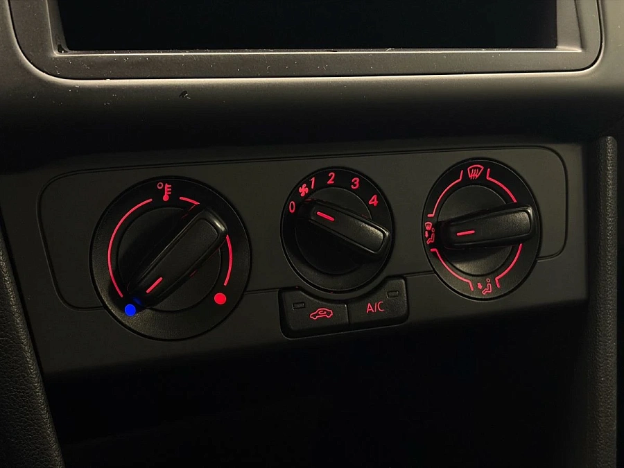 Volkswagen Polo, 2020г., передний привод, механика