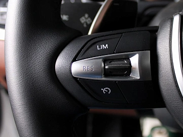 BMW 5 серии, 2015г., задний привод, автомат