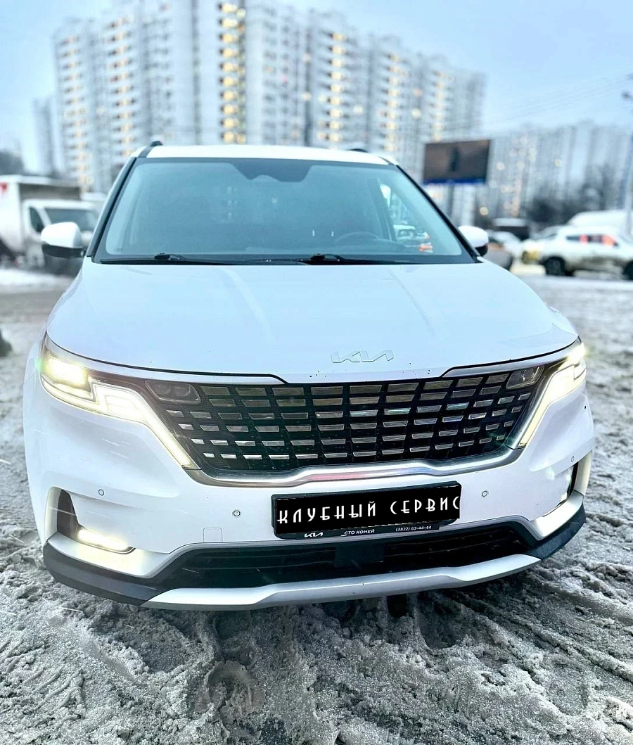 Kia Carnival, 2022г., передний привод, автомат