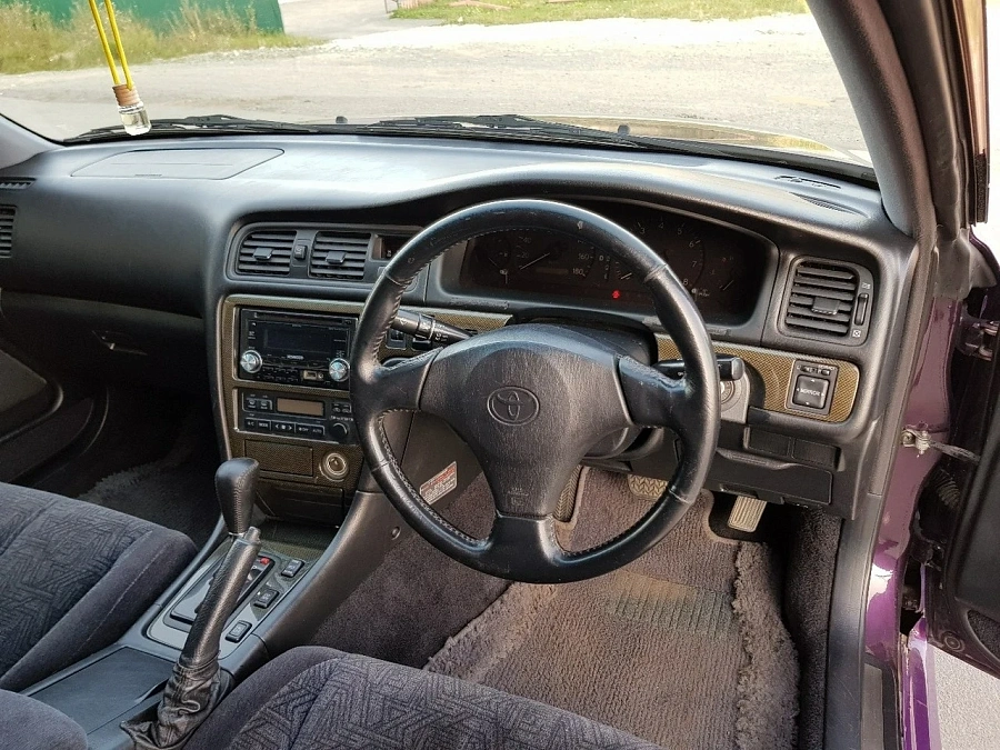 Toyota Chaser, 1998г., задний привод, автомат