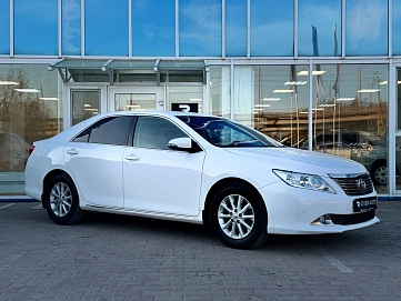 Toyota Camry, 2013г., передний привод, автомат