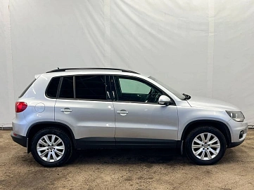 Volkswagen Tiguan, 2012г, полный привод, автомат