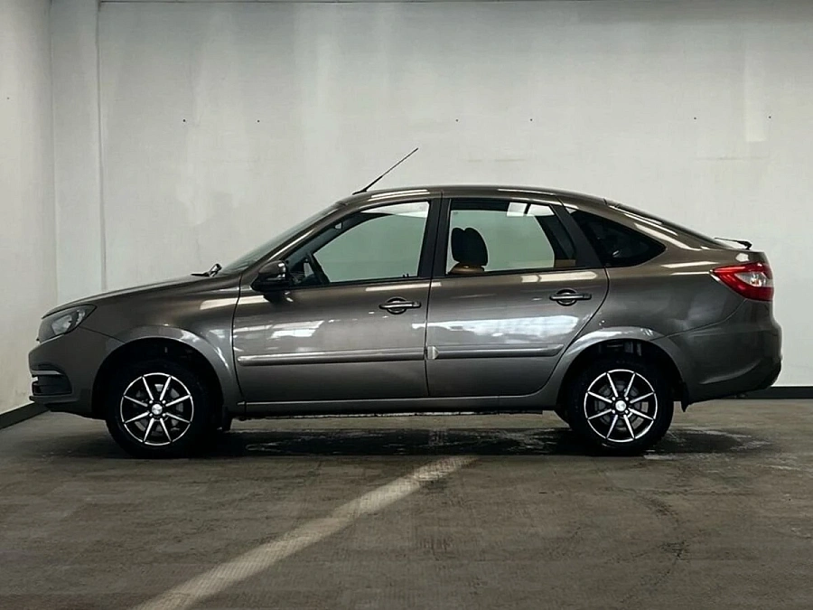 Lada (ВАЗ) Granta, 2019г., передний привод, механика