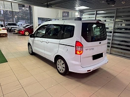 Ford Tourneo Courier, 2018г, передний привод, механика