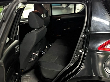 Suzuki Swift, 2014г, передний привод, вариатор