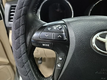 Toyota Highlander, 2011г., полный привод, автомат