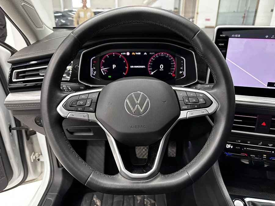 Volkswagen Jetta, 2022г., передний привод, автомат