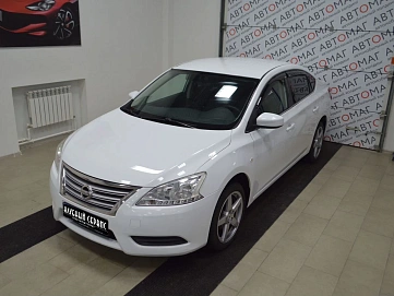 Nissan Sentra, 2015г, передний привод, вариатор