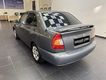 Hyundai Accent, 2004г, передний привод, механика