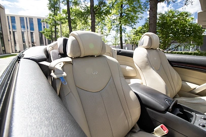 Infiniti G, 2012г, задний привод, автомат