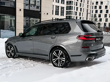 BMW X7, 2022г, полный привод, автомат