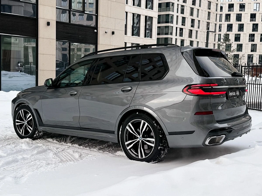 BMW X7, 2022г., полный привод, автомат