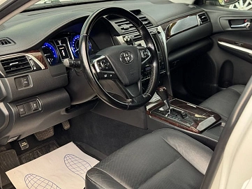 Toyota Camry, 2015г, передний привод, автомат