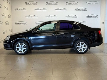 Volkswagen Jetta, 2009г., передний привод, механика