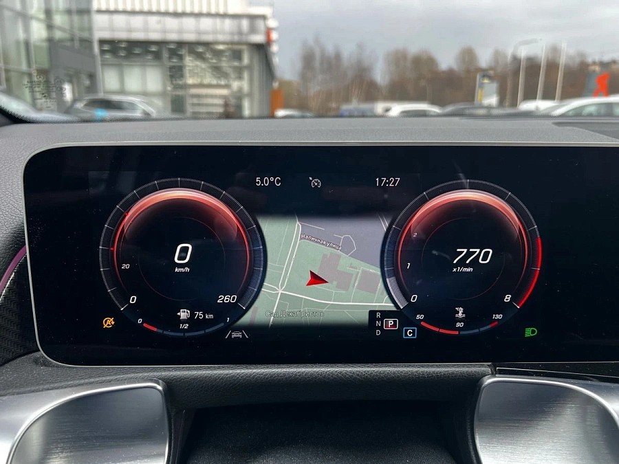 Mercedes-Benz GLB, 2020г., передний привод, робот