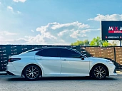 Toyota Camry, 2021г., передний привод, автомат