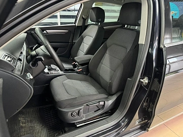 Volkswagen Passat, 2011г, передний привод, робот