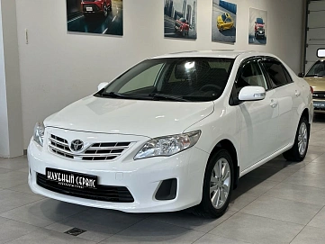 Toyota Corolla, 2013г, передний привод, автомат