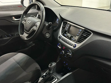 Hyundai Solaris, 2017г, передний привод, автомат