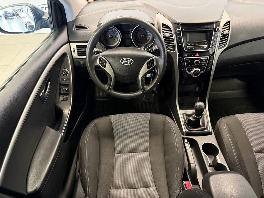 Hyundai i30, 2013г., передний привод, механика