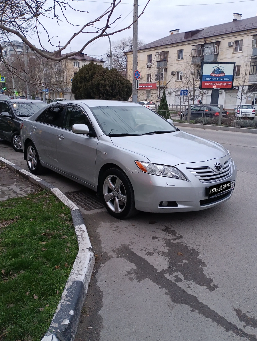 Toyota Camry, 2006г., передний привод, автомат